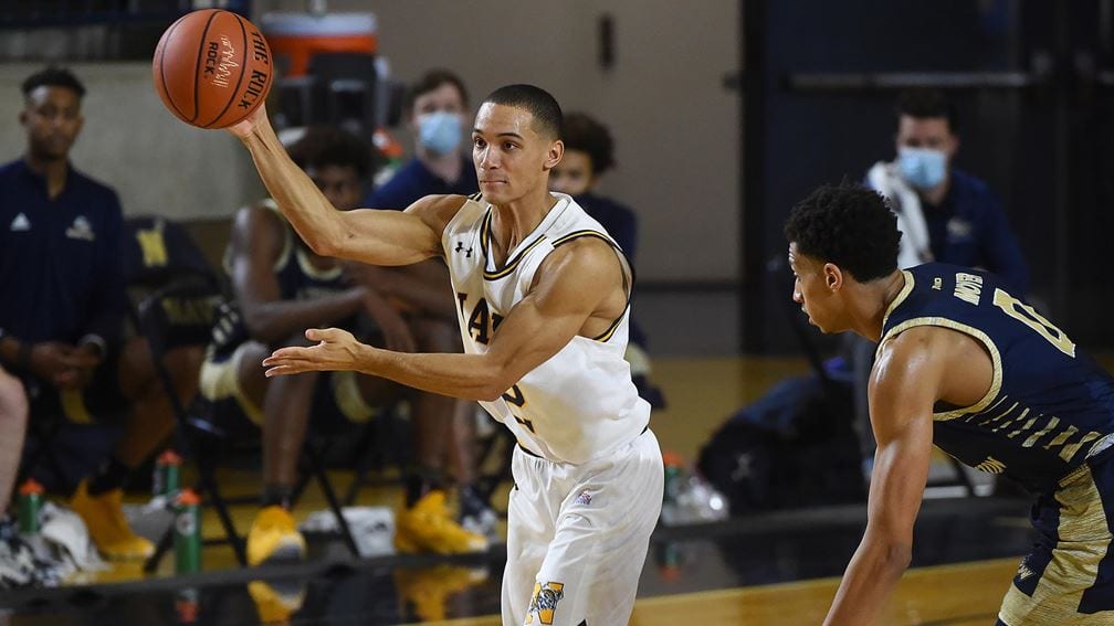 Navy guard & team captain, Cam Davis.
